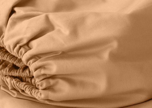 Простынь на резинке для кровати 180*200 см (мокко, сатин) — изображение 3