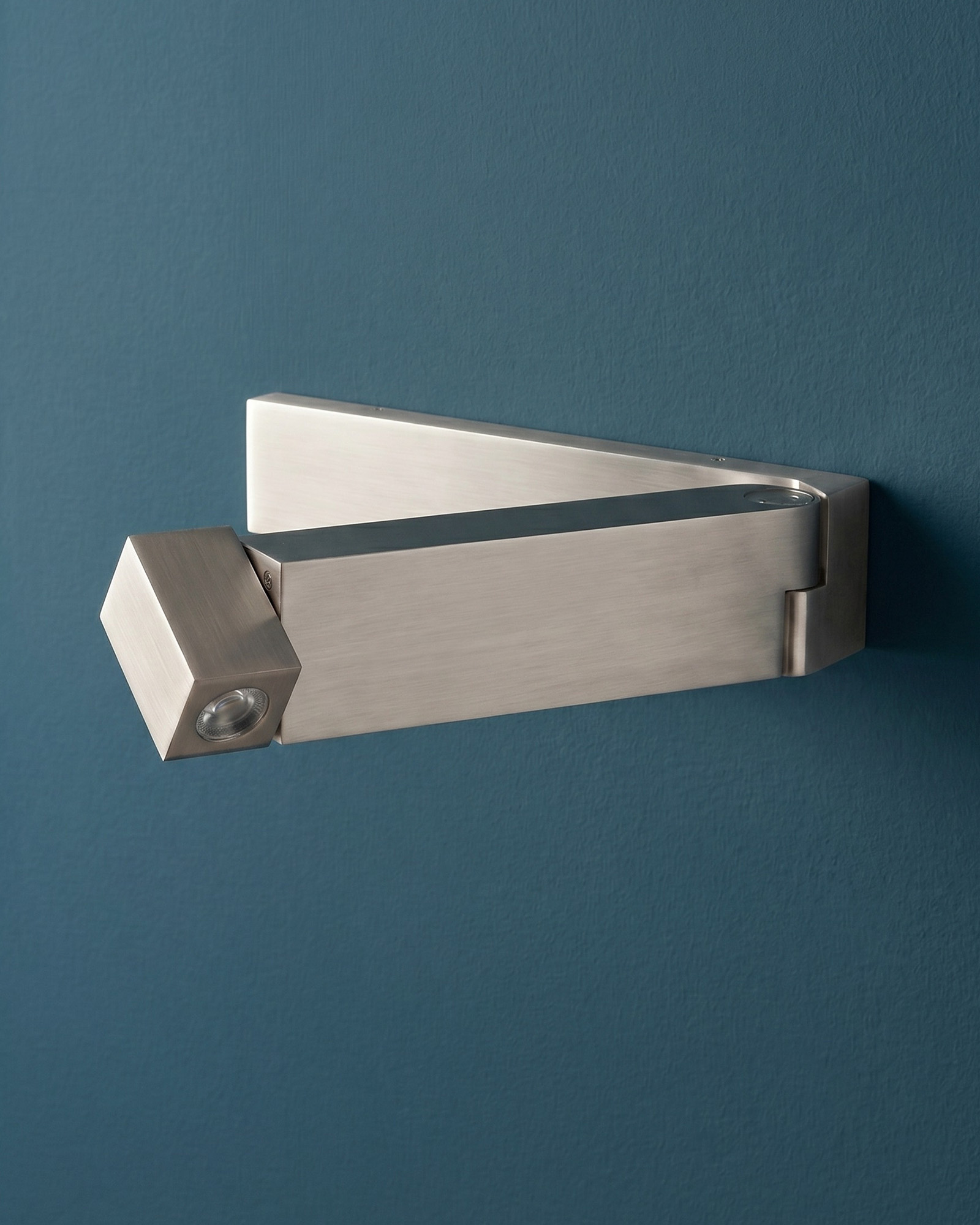 222 Настенный светильник Сио LSC340725MGI LouvreHome