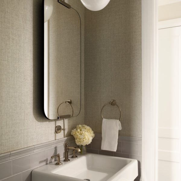 Серебряное настенное зеркало Линарес LHDWM281523ZYH LouvreHome