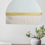 Декоративное зеркало Арья с белой бахромой DWM180824PND LouvreHome
