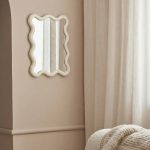 Настенное зеркало Инес DWM230925PND LouvreHome