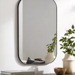 Черное настенное зеркало Олни DWM050824PND LouvreHome