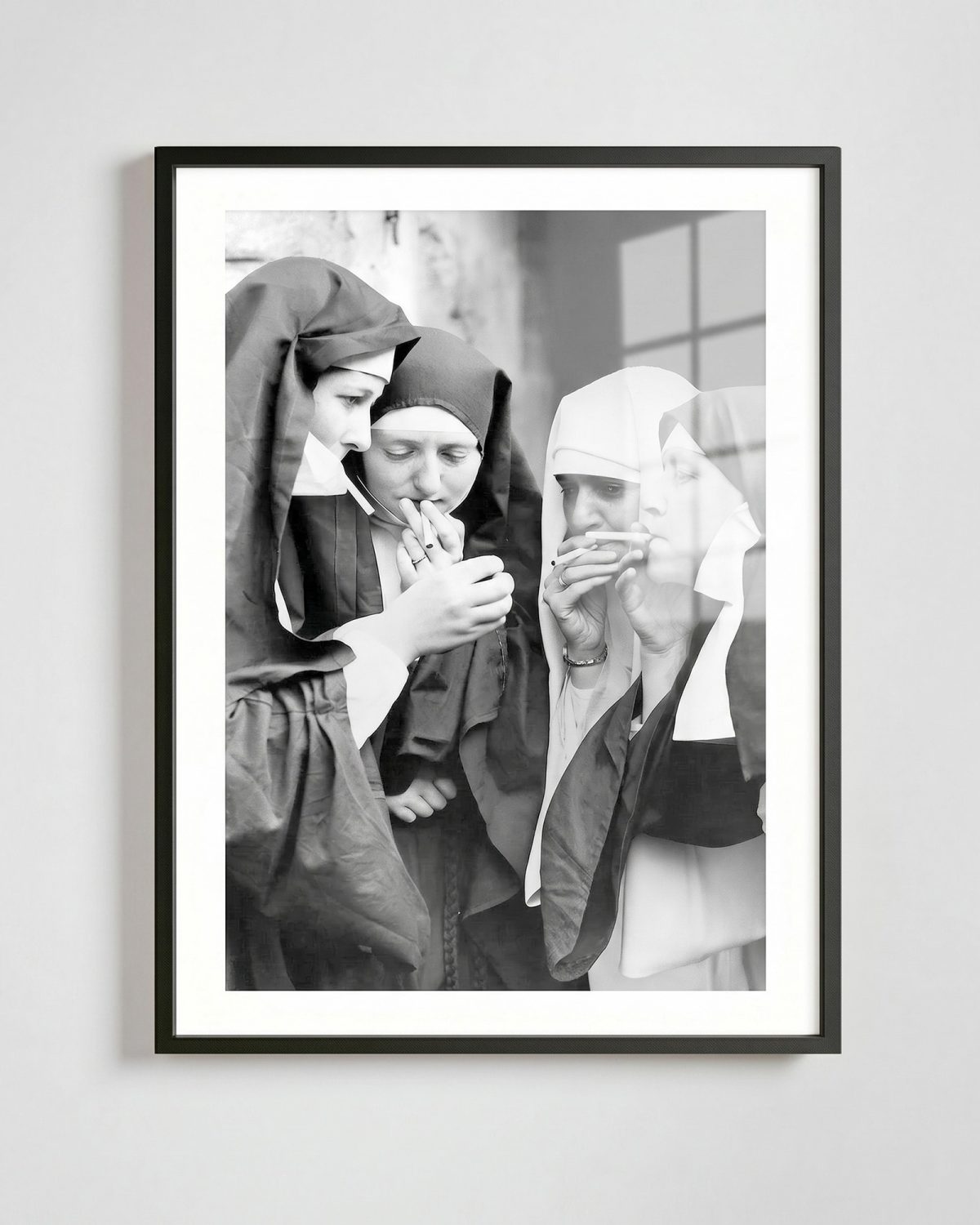 Постер Nuns smoking — изображение 2